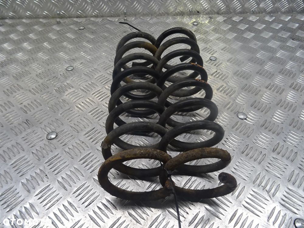 MERCEDES W202 LIFT 96-01 SPRĘŻYNY PRZÓD PRZEDNIE - 1