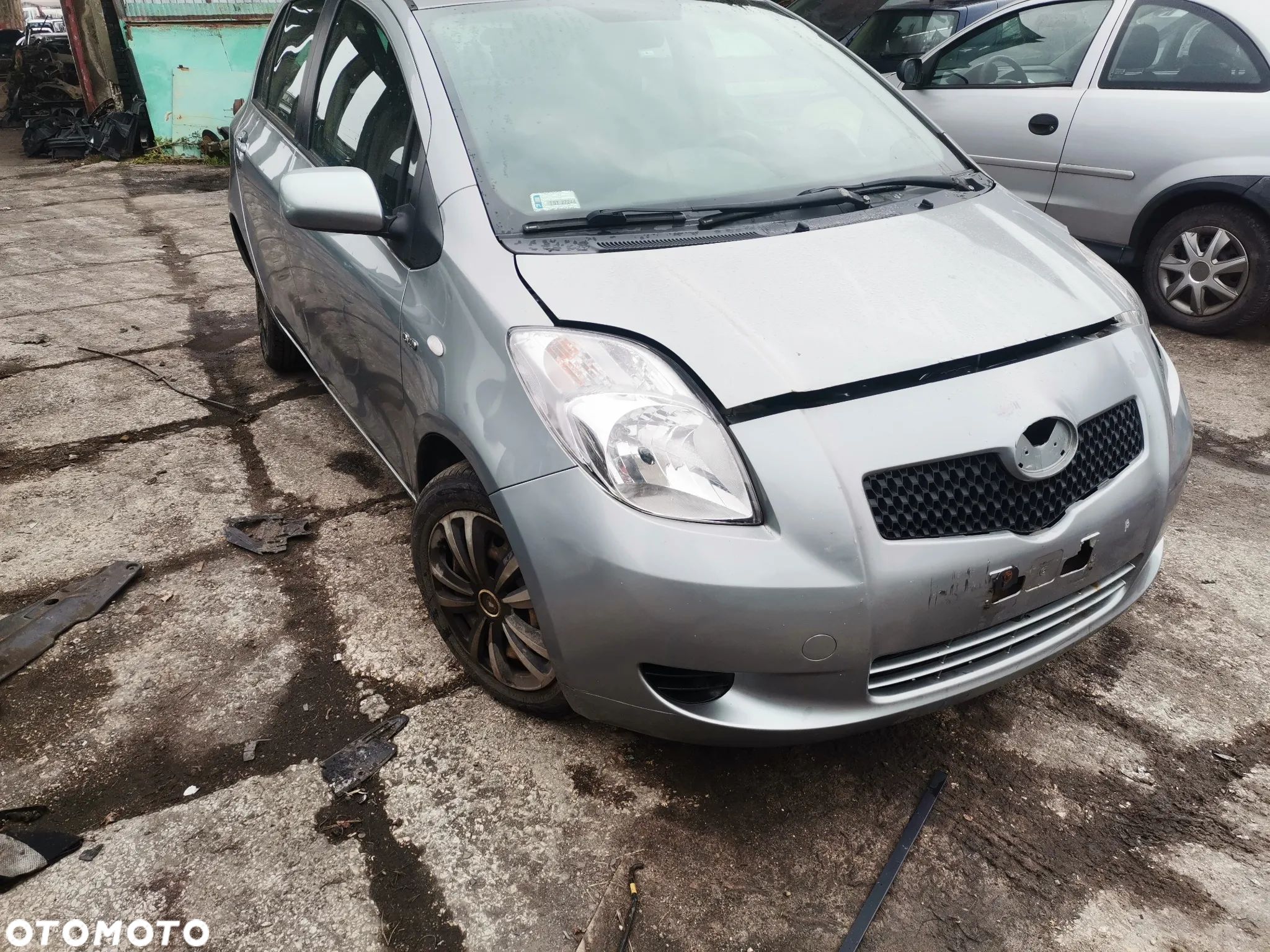 Toyota Yaris II 1.4 D4D silnik skrzynia  lak 1F8 - 1