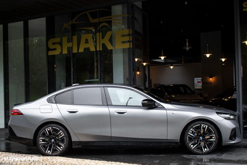 BMW i5 M60 xDrive Pack Desportivo M Pro - 5
