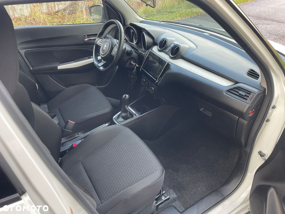 Suzuki Swift 1.2 Dualjet Club - 12