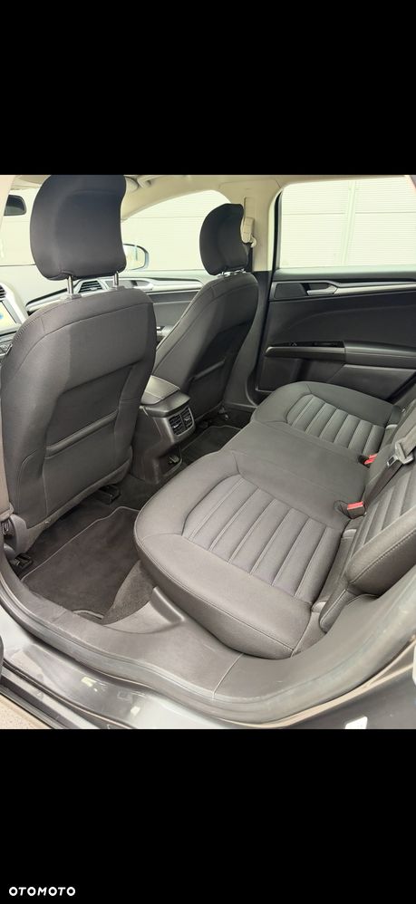 Ford Mondeo - 8