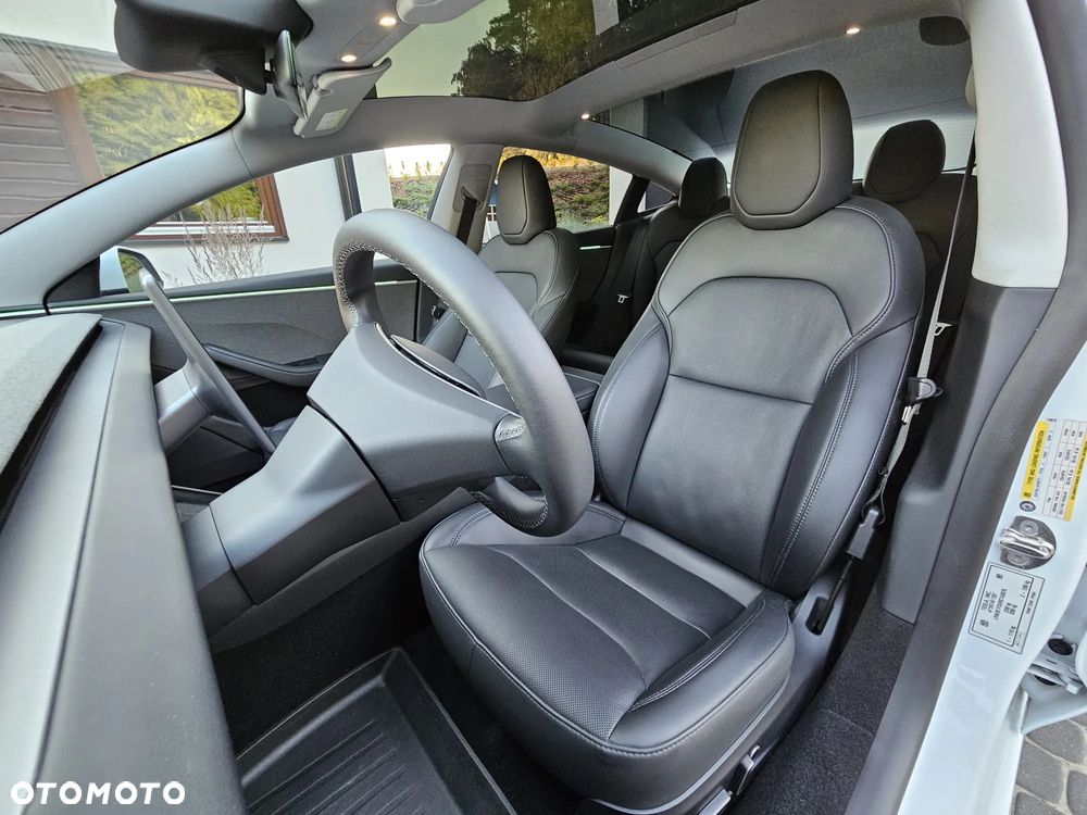 Tesla Model 3 - 17