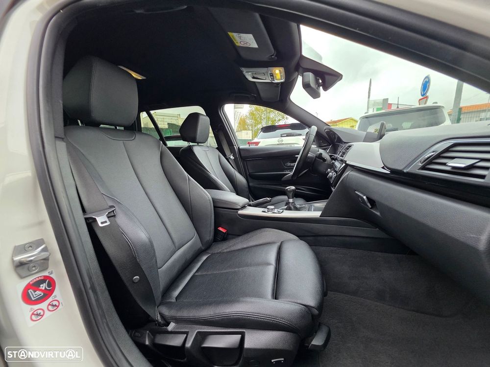 BMW 320 d Touring Pack M - 21