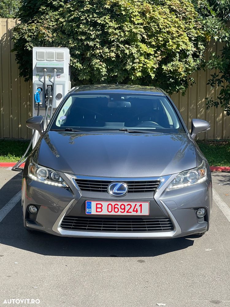 Lexus CT 200h - 1