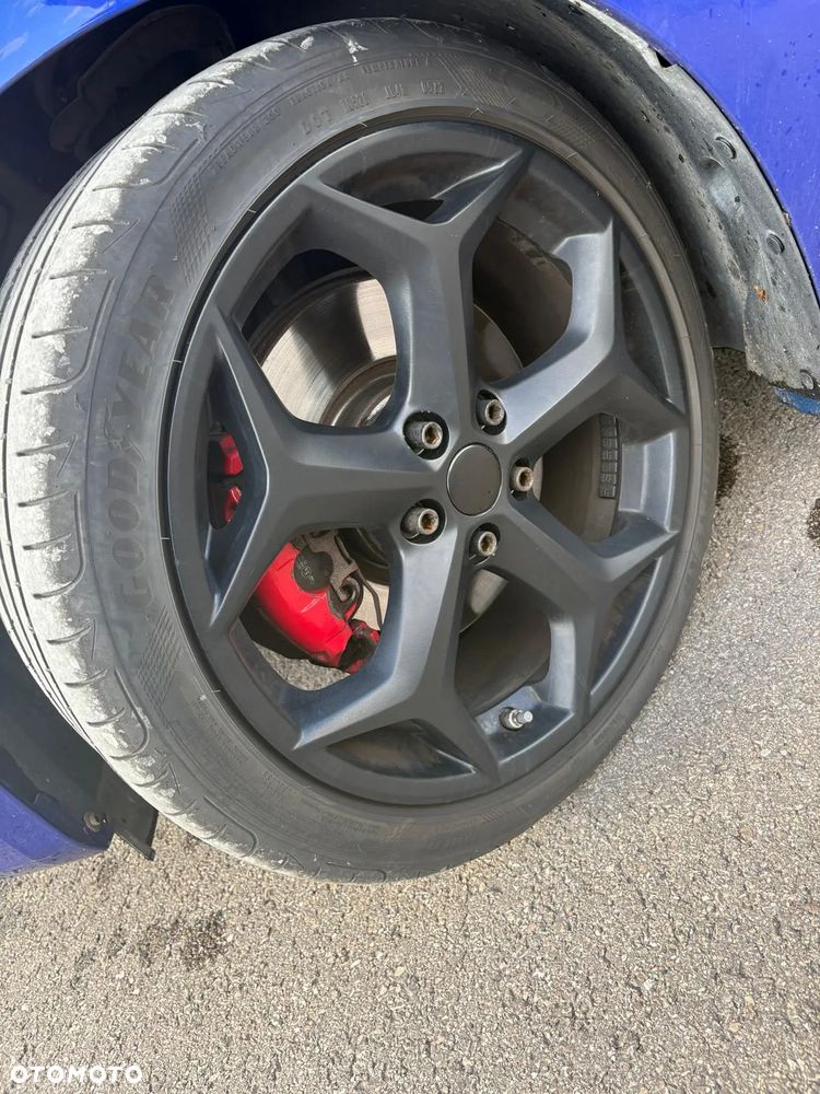 Ford Focus 2.0 EcoBoost ST mit Leder-Sport-Paket - 8