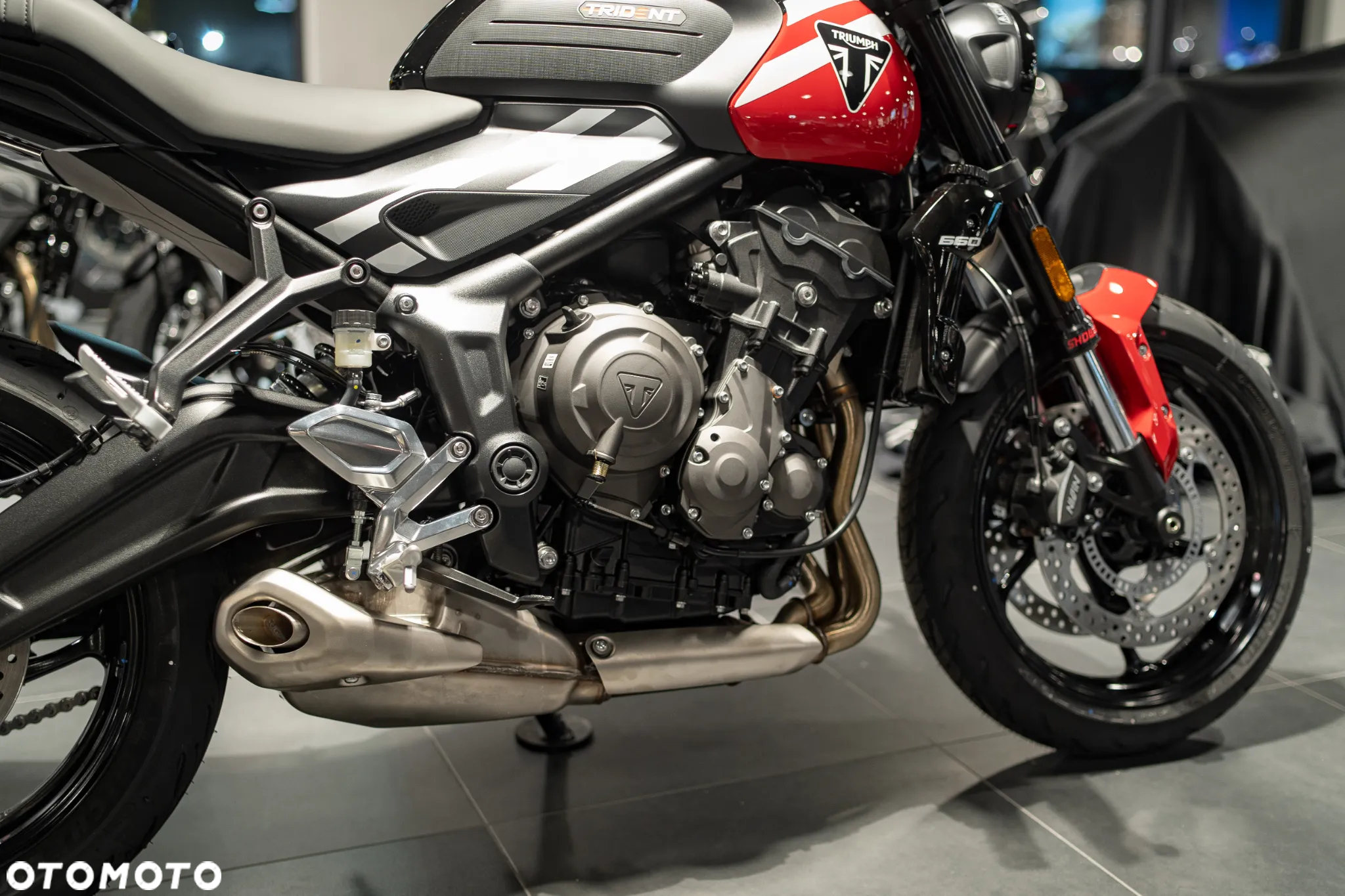 Triumph Trident - 12