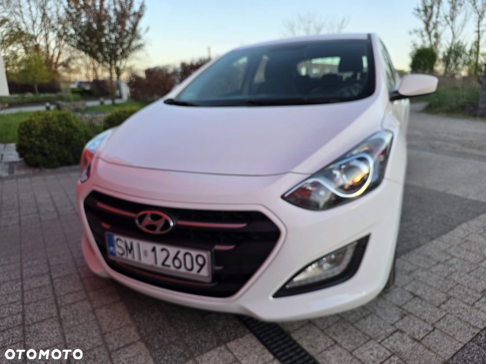 Hyundai i30 1.6 CRDi Comfort - 11