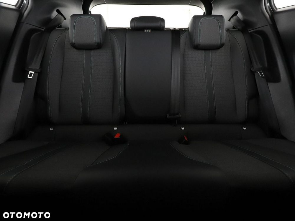 Peugeot 2008 1.5 BlueHDi Allure S&S EAT8 - 19