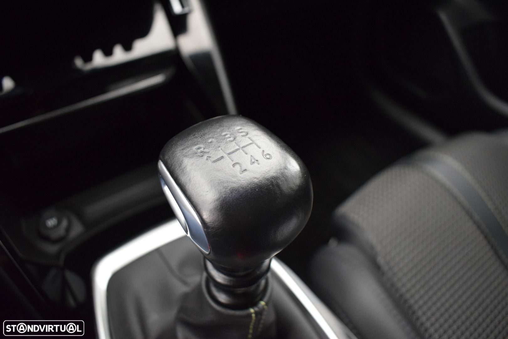 Peugeot 208 1.2 PureTech GT - 22