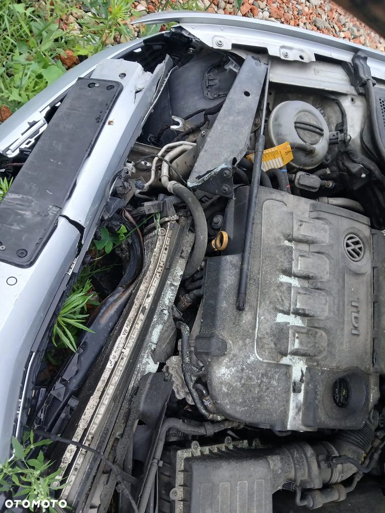 Volkswagen Passat 2.0 TDI SCR Highline DSG - 8
