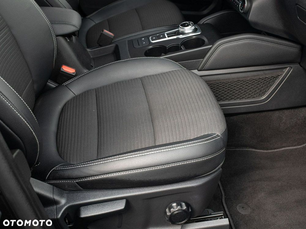 Ford Kuga 2.5 FHEV AWD Titanium X - 31