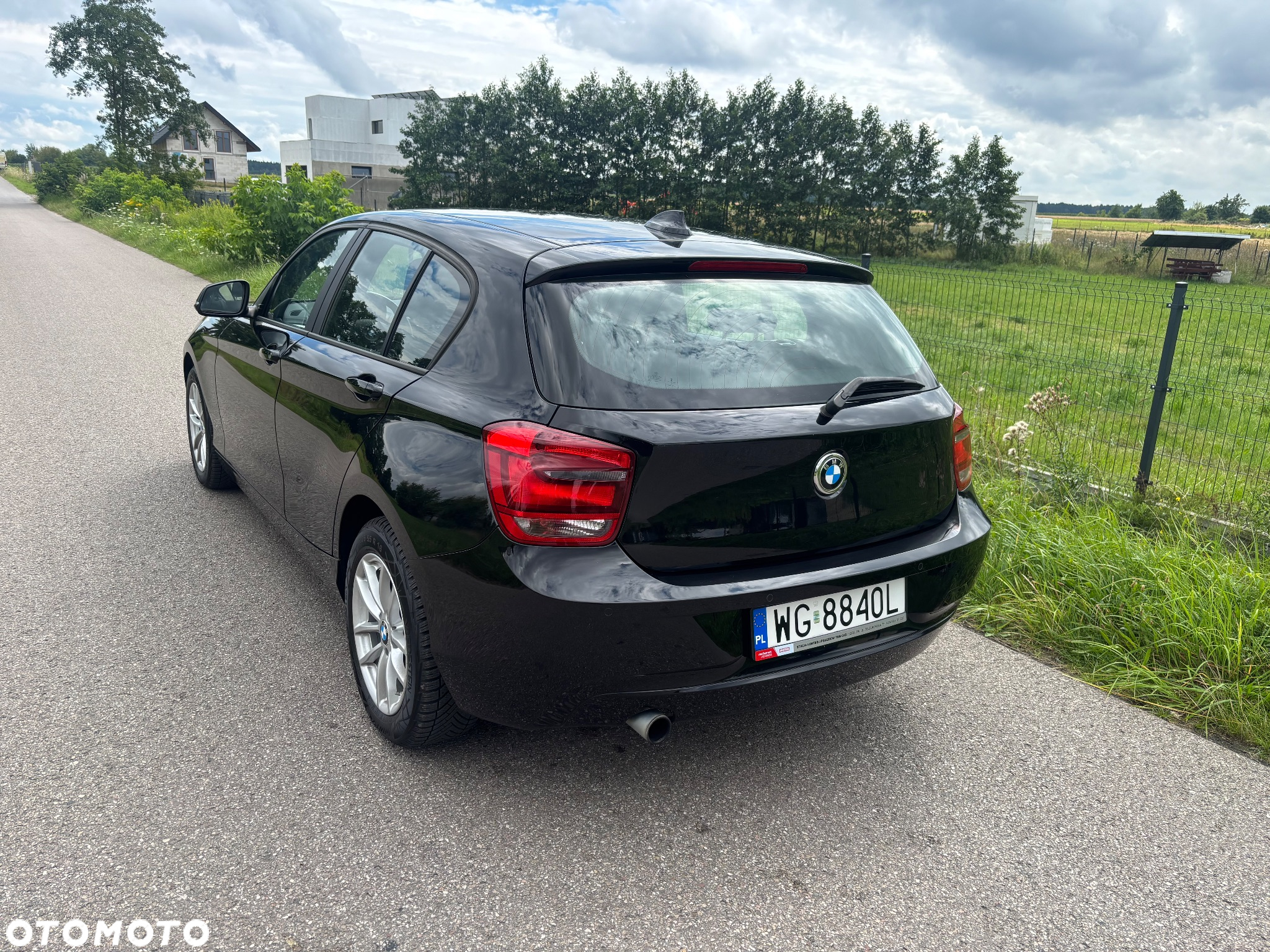 BMW Seria 1 114i - 4