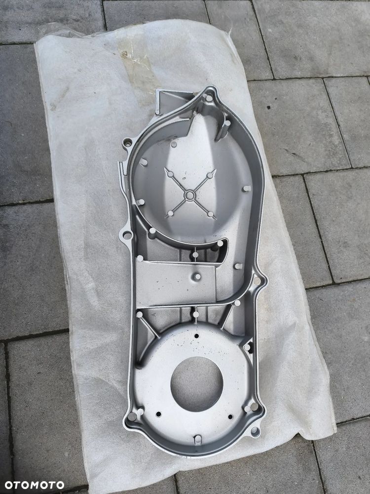 Dekiel, pokrywa silnika Honda Pantheon 125 2T - 14