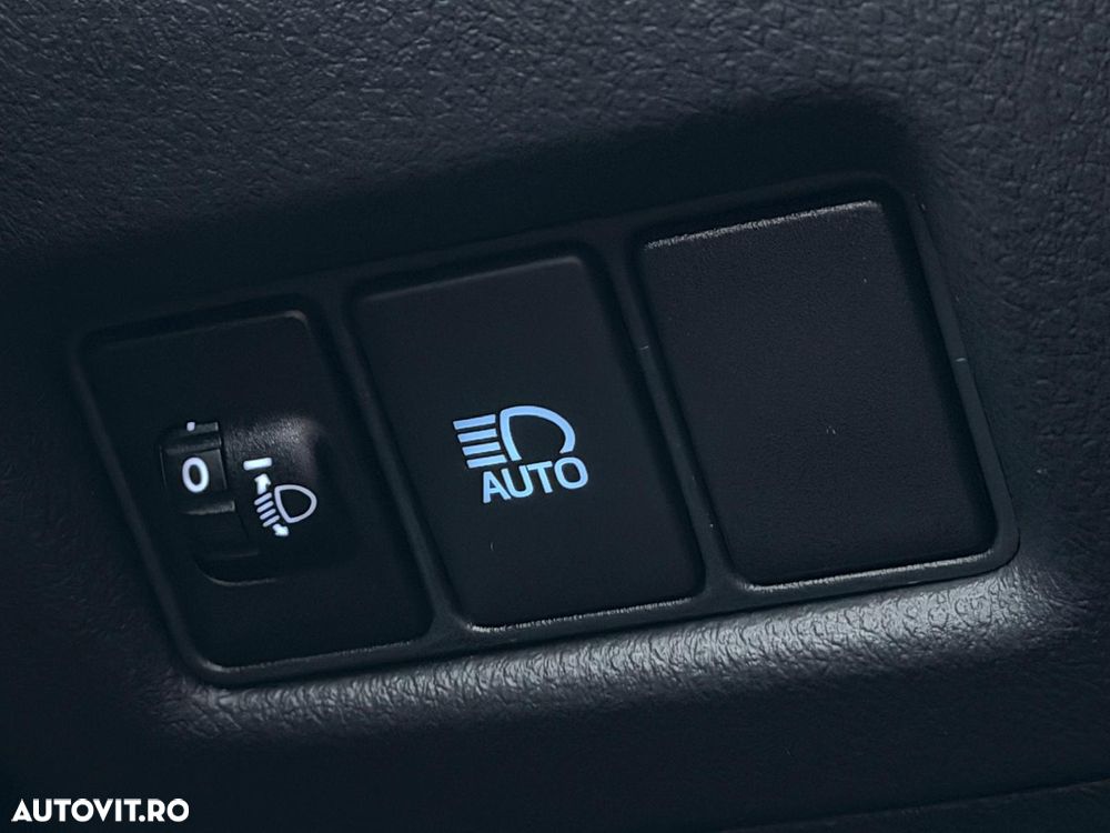 Toyota C-HR 2.0 HSD 184 CP 4x2 CVT C-lassy - 34