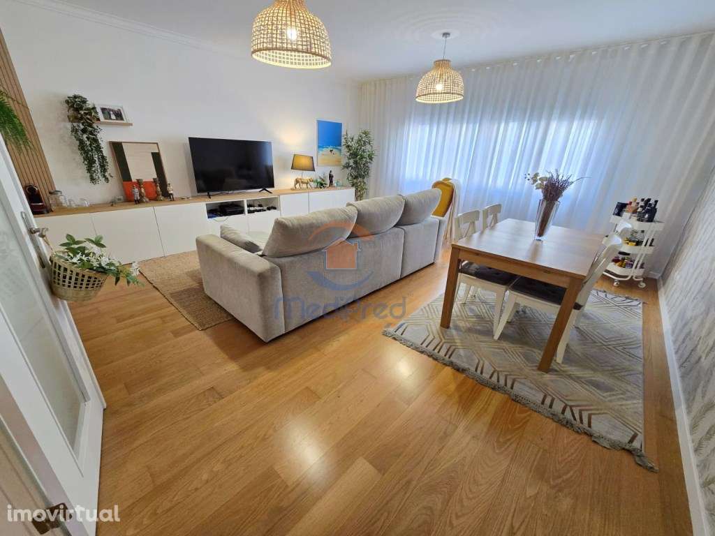 Apartamento T4 c/ 1 Parqueamento | Jardim da Amoreira, Ramada - Grande imagem: 4/37