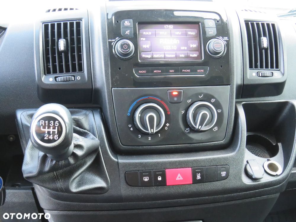 Peugeot Boxer Maxi L4H3 2.2HDi 140Ps - 24
