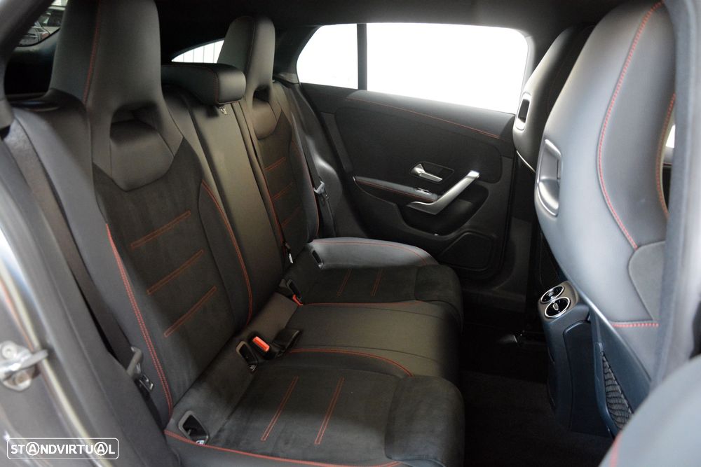 Mercedes-Benz CLA 180 d 7G-DCT AMG Line - 14