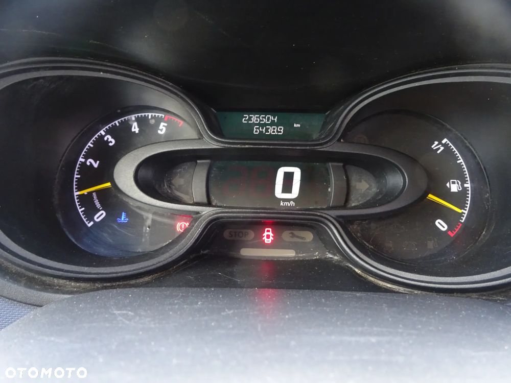 Opel Vivaro - 21