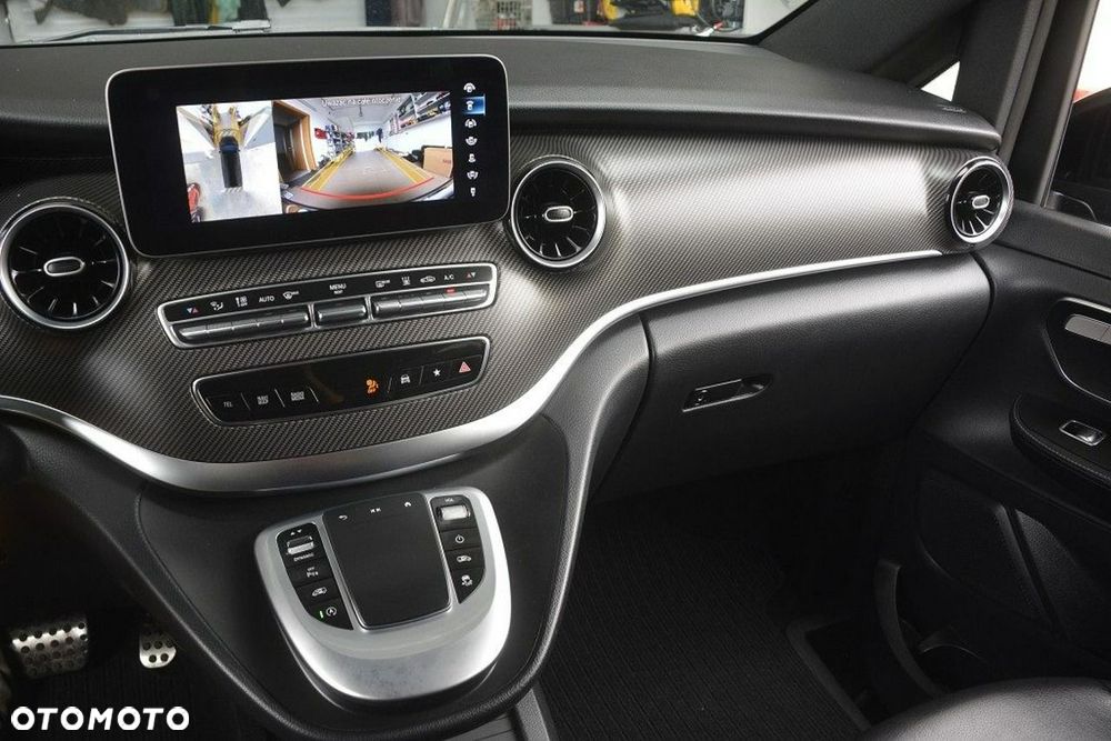 Mercedes-Benz Klasa V 300 d extralang 4Matic 9G-TRONIC Avantgarde - 24