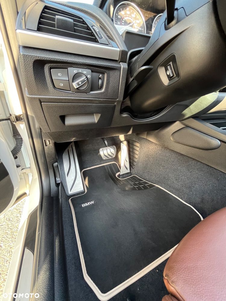 BMW Seria 2 228i Sport Line - 29