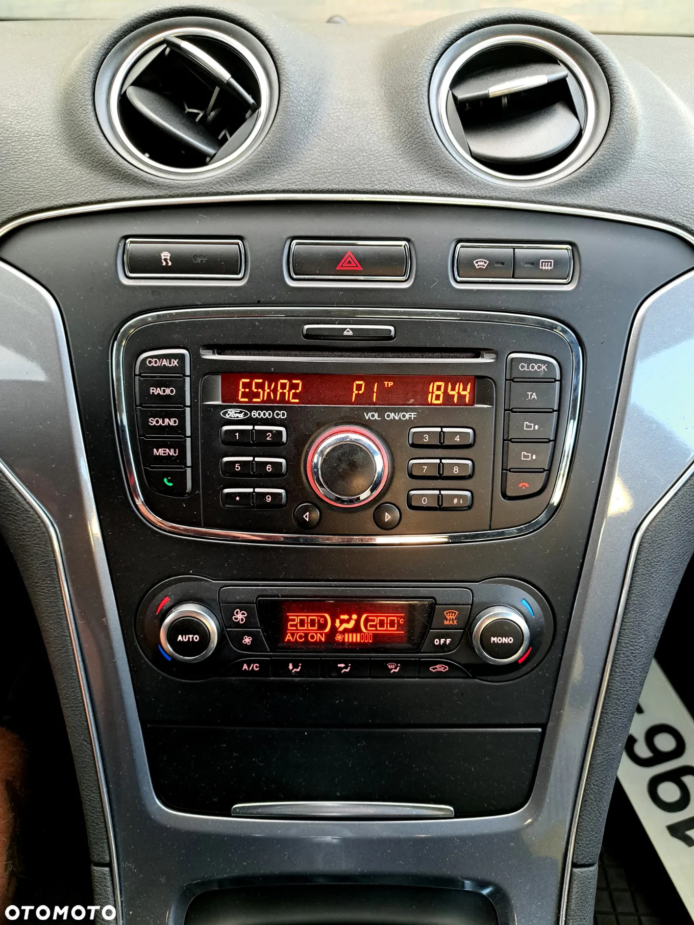 Ford Mondeo - 13