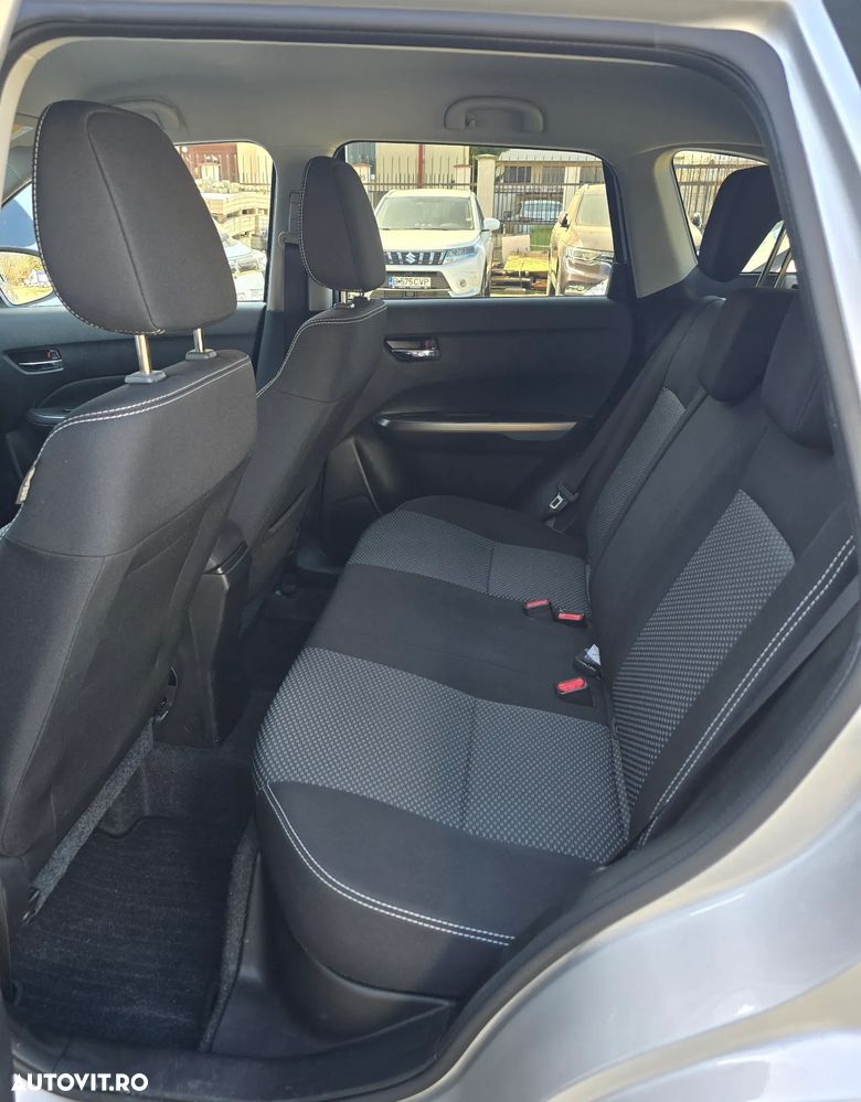 Suzuki Vitara 1.4 Boosterjet MHEV Passion - 13