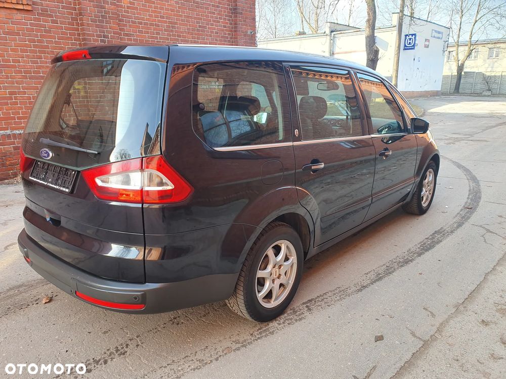 Ford Galaxy 2.0 Ghia - 6