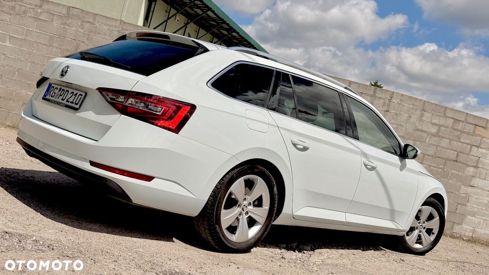 Skoda Superb 2.0 TDI DSG Premium Edition - 18