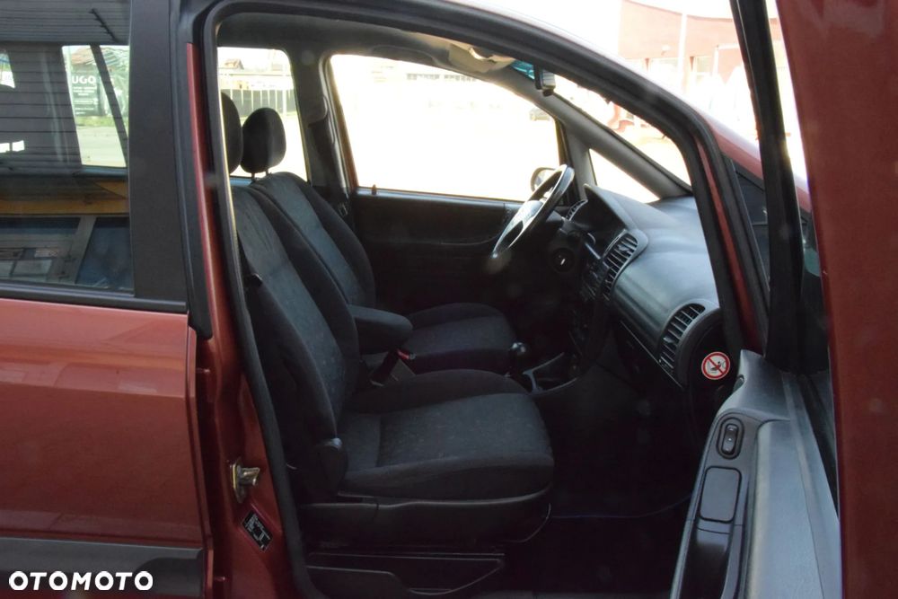 Opel Zafira 1.8 16V Elegance - 19