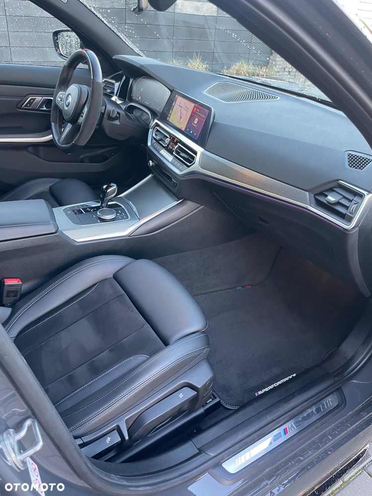 BMW Seria 3 330d xDrive M Sport sport - 19