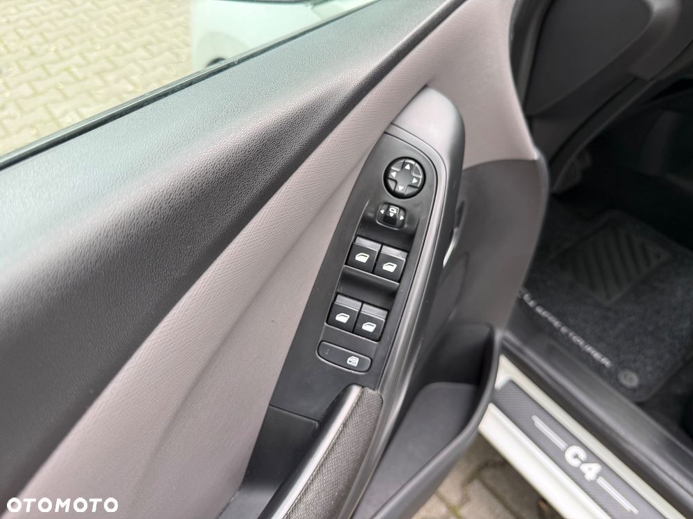 Citroën C4 SpaceTourer - 16
