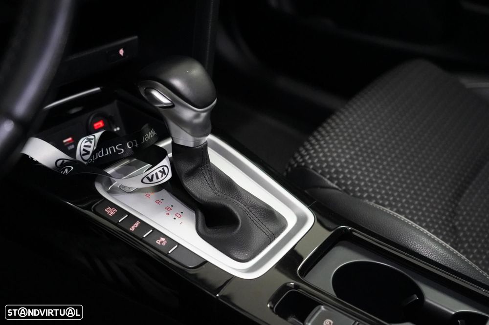 Kia XCeed 1.6 GDi PHEV First Edition+SRF - 16