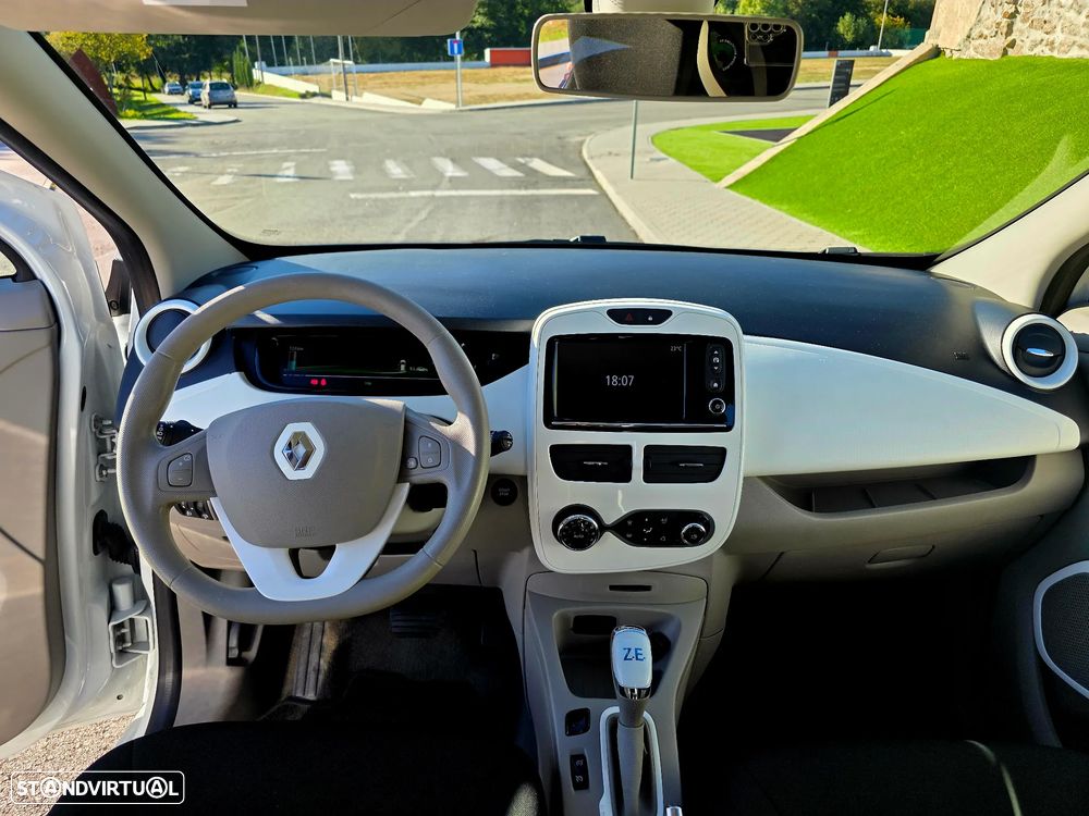 Renault Zoe - 15