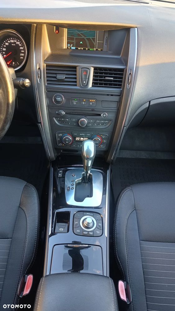 Renault Latitude - 22