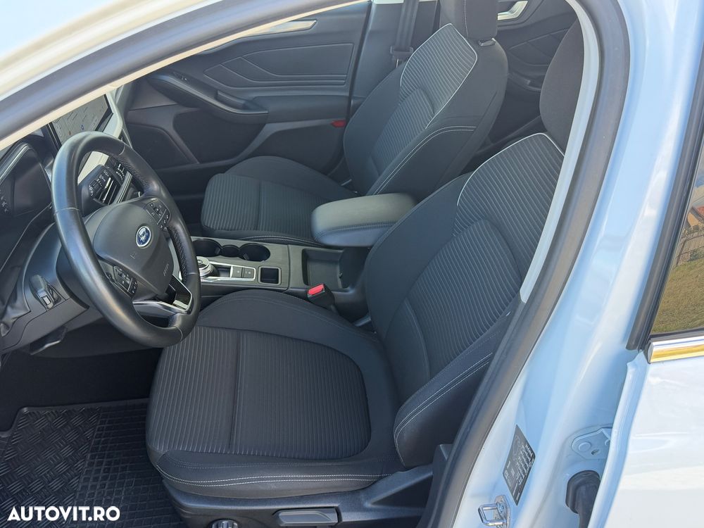 Ford Focus 1.5 EcoBlue Titanium - 29