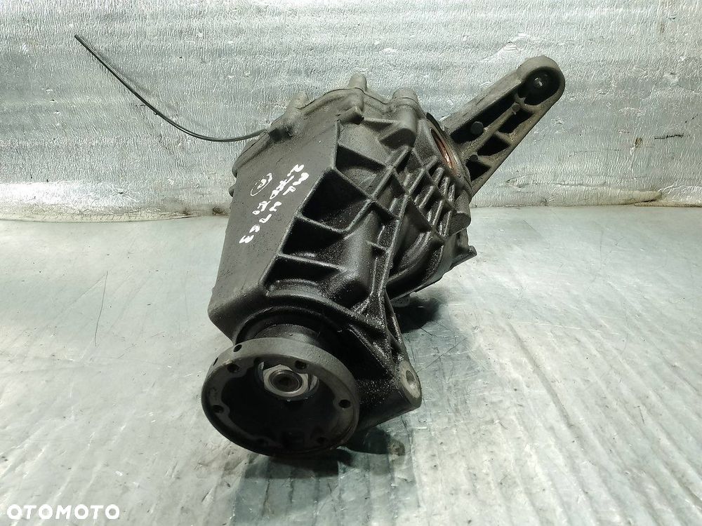 DYFERENCJAŁ PRZÓD MERCEDES-BENZ ML W163 4460310010  4460310009 2.7 CDTI - 3