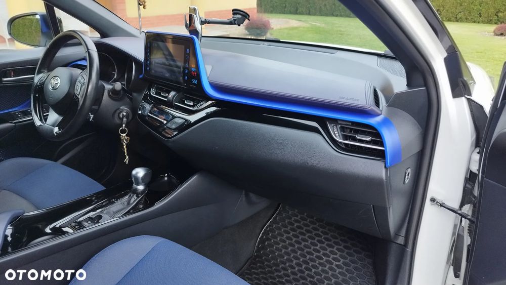 Toyota C-HR 1.2 T GPF Premium CVT 4x4 - 18