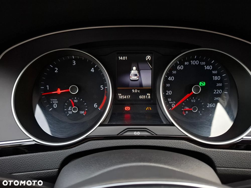 Volkswagen Passat 2.0 TDI BMT Highline DSG - 27