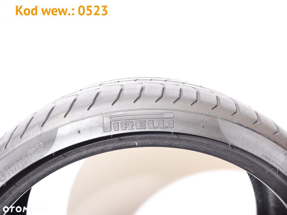 Pirelli P Zero - 225/35 R19 - 5