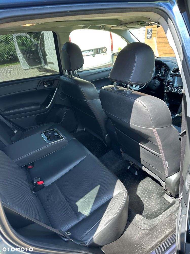 Subaru Forester 2.0XT Platinum Lineartronic EU6 - 6