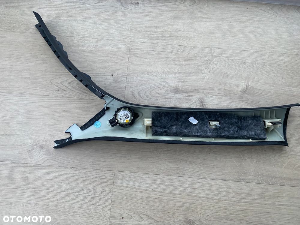 OSŁONA NAKŁADKA SŁUPKA CZARNA PRAWA LEWA AUDI A3 8V - 12