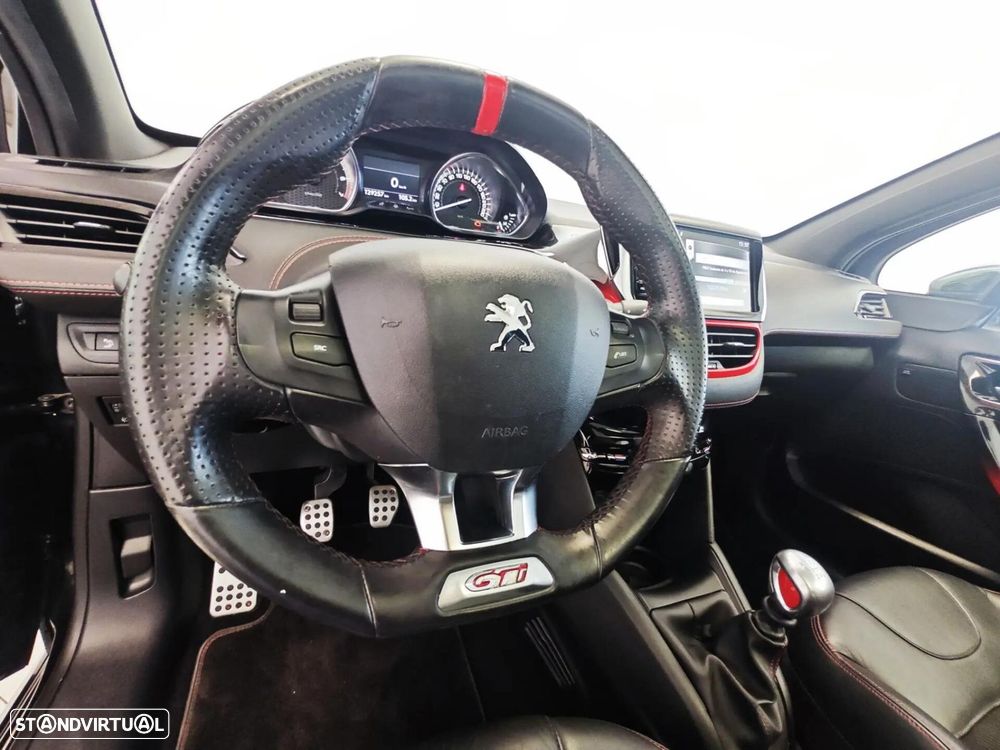 Peugeot 208 1.6 THP GTi Limited Edition - 33
