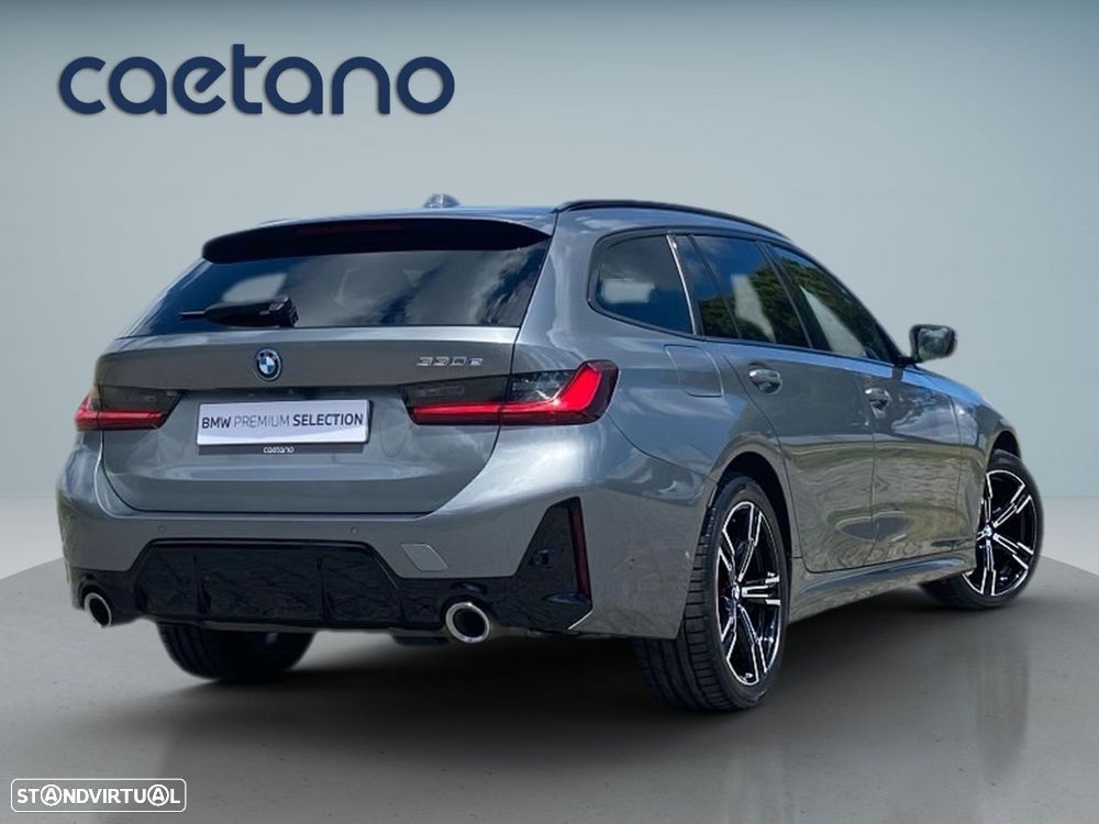 BMW 330 e Pack Desportivo M Auto - 2
