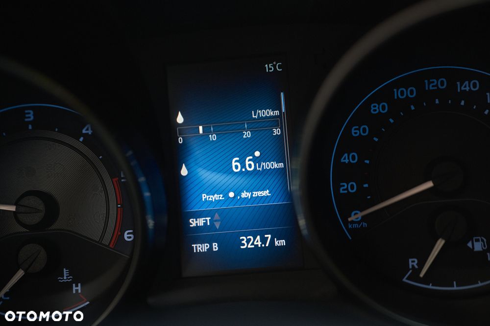 Toyota Auris 1.6 D-4D Design Edition - 13