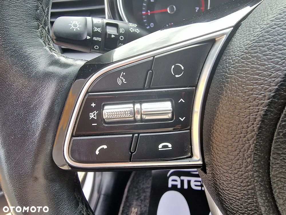 Kia XCeed 1.0 T-GDI L - 19