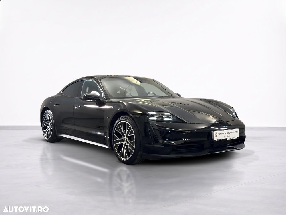 Porsche Taycan - 7