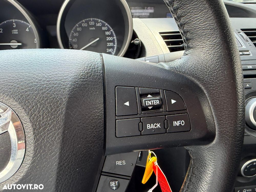 Mazda 3 - 18