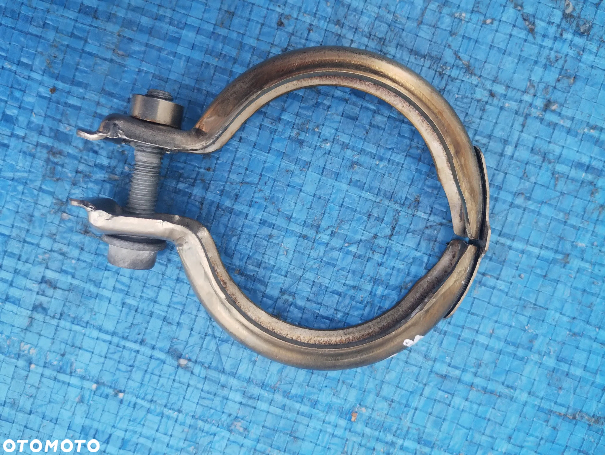 Audi Q5 80A Opaska Obejma DPF Filtra  Tłumika 05L131455 - 2
