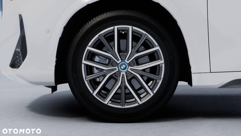 BMW iX1 xDrive30 66.5kWh M Sport Edition - 4