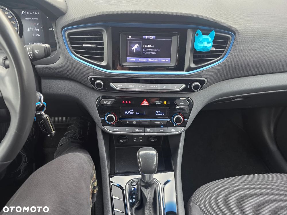 Hyundai IONIQ - 22